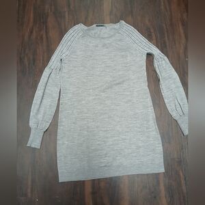 Elie Tahari Gray Long Sleeve Sweater